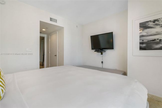 APT-3404 - 485 Brickell Ave, Condo with 2 bedrooms, 2 bathrooms and null parking in Miami FL | Image 12