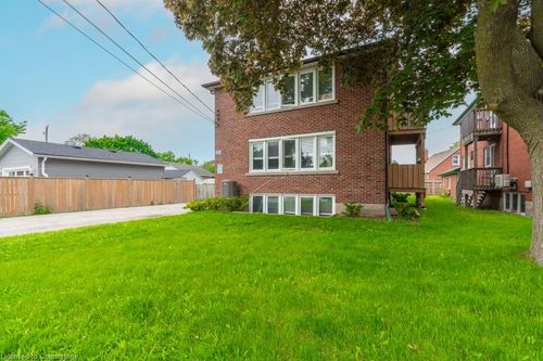 1-225 Bruce St, Kitchener, ON, N2B1Z5 | Card Image