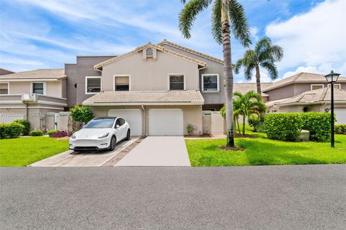 i60-5285 Monterey Cir, Delray Beach, FL, 33484-8372 | Card Image