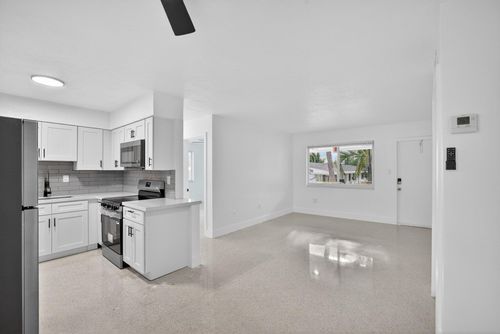 apt-14-1821 Middle River Dr, Fort Lauderdale, FL, 33305-3541 | Card Image