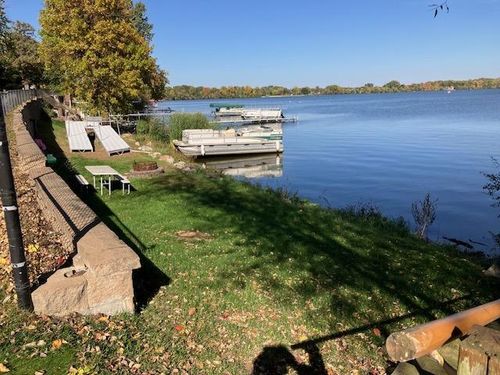 1201 Clear Lake Dr, Waseca, MN, 56093-2790 | Card Image