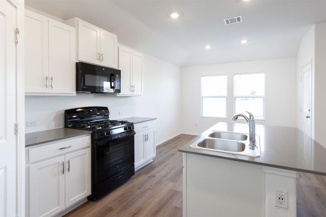 124 Juniper Springs Rd, House other with 3 bedrooms, 2 bathrooms and null parking in Kyle TX | Image 14
