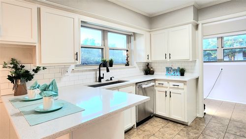 1911 Greenhaven Dr, Richardson, TX, 75080-3034 | Card Image