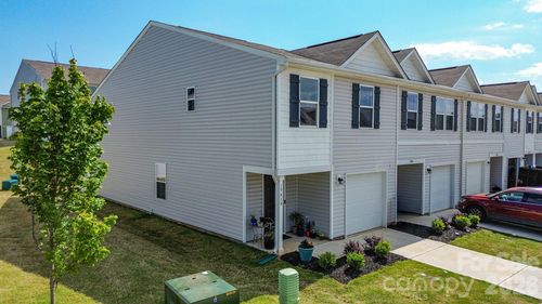 a-1941 Tranquility Cir, Newton, NC, 28658-9189 | Card Image