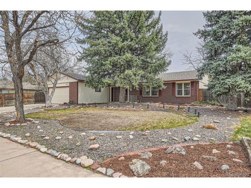 2056 S Newark Way, Aurora, CO, 80014-1124 | Card Image