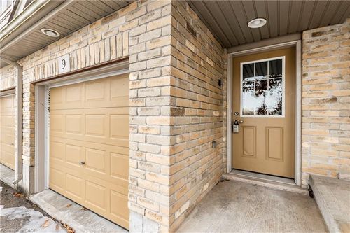 b9-155 Highland Cres, Kitchener, ON, N2M0A1 | Card Image