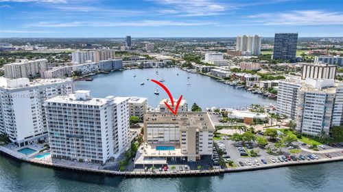 apt-c4-111 Golden Isles Dr, Hallandale Beach, FL, 33009-5802 | Card Image