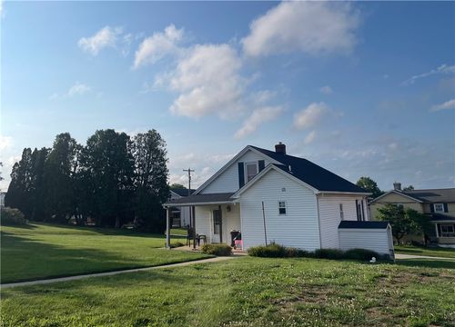474 Georgetown Rd, Lawrence, PA, 15055-1057 | Card Image