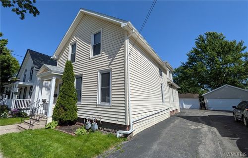 339 Fletcher St, Tonawanda, NY, 14150-2021 | Card Image