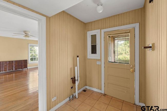 1405 Mockingbird Ln, House other with 4 bedrooms, 2 bathrooms and null parking in Tyler TX | Image 12