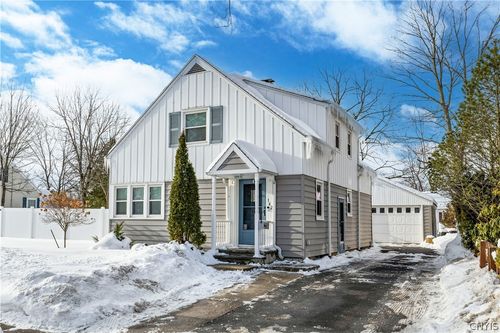 142 Farmington Rd, Utica, NY, 13501-6321 | Card Image