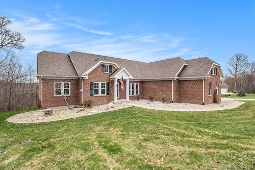 9119 Marsh View Dr, FENTON, MI, 48430-8613 | Card Image