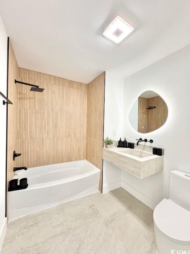 Full bath with tub / shower combination and vanity | Image 24