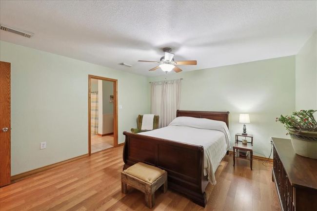 13872 Shellhammer Rd, House other with 4 bedrooms, 2 bathrooms and 3 parking in Winnie TX | Image 14