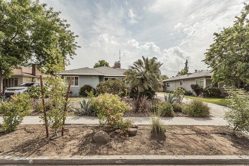 2836 N Arthur Ave, Fresno, CA, 93705-4116 | Card Image