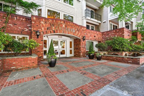 326-1525 Nw 57th St, Seattle, WA, 98107-5629 | Card Image