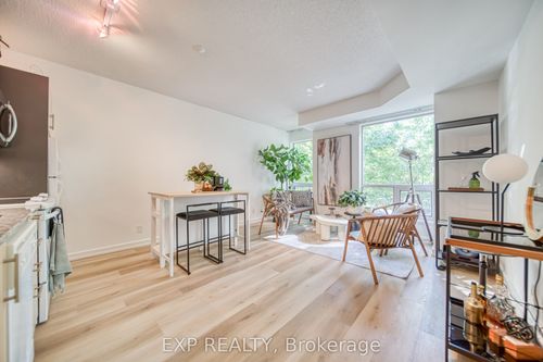 m10-350 Wellington St W, Toronto, ON, M5V3W9 | Card Image