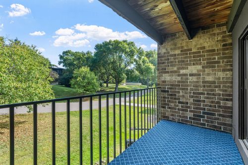 apt-210-5140 W 102nd St, Bloomington, MN, 55437-2524 | Card Image