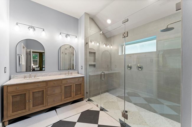 Gorgeous spa like bathroom with large walk in shower. | Image 13