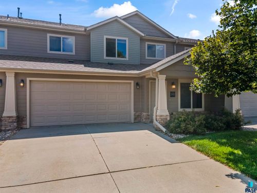 2905 E Indigo Pl, Sioux Falls, SD, 57108-4501 | Card Image