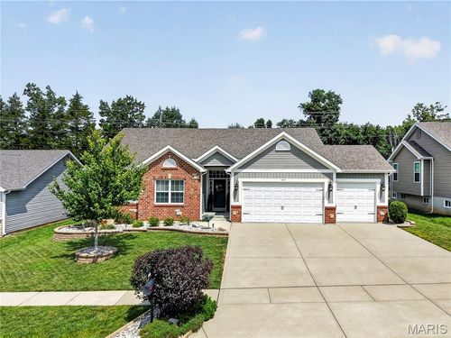 1809 Barclay Trail Dr, Wentzville, MO, 63385-2608 | Card Image