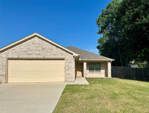 134 Dennis Dr, Azle, TX, 76020-2602 | Card Image