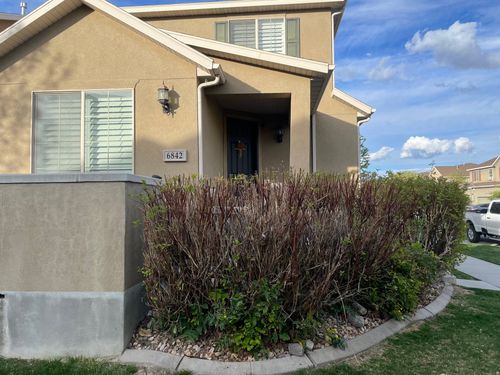 6842 Bigelow Dr, Stansbury Park, UT, 84074-5515 | Card Image