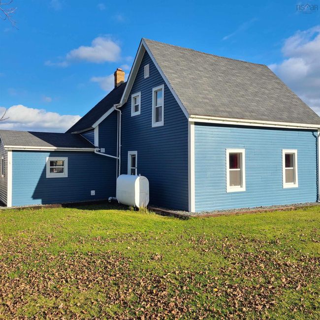 10353 Marble Mountain Rd, House other with 4 bedrooms, 2 bathrooms and 4 parking in Orangedale NS | Image 5