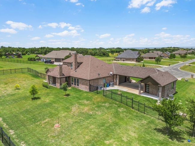 Aerial perspective of suburban area | Image 36