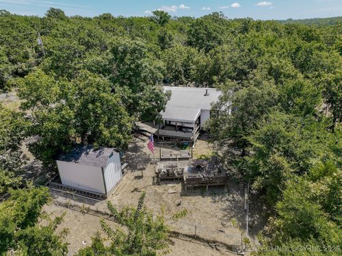 18 E Kangaroo Rd, Stigler, OK, 74462-5042 | Card Image