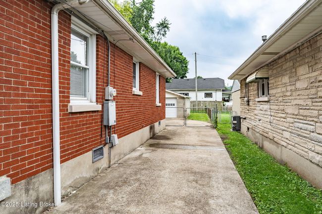 1420 Walter Ave, House other with 2 bedrooms, 1 bathrooms and null parking in Louisville KY | Image 22