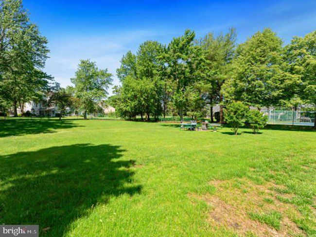 902 Scotswood Ct, Condo with 2 bedrooms, 2 bathrooms and null parking in MOUNT LAUREL NJ | Image 32