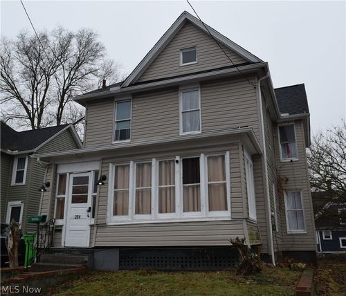 284 3rd St Nw, Barberton, OH, 44203-2204 | Card Image