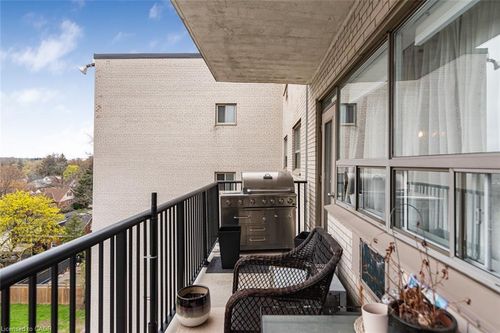 307-222 Concession Street, Hamilton, ON, L9A1B1 | Card Image