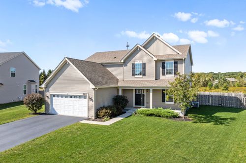 6911 Galway Dr, McHenry, IL, 60050-8604 | Card Image