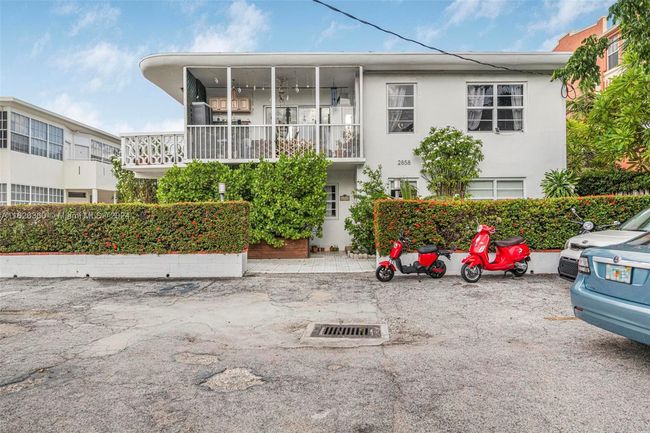 APT-7 - 2858 Pine Tree Dr, Condo with 1 bedrooms, 2 bathrooms and null parking in Miami Beach FL | Image 19