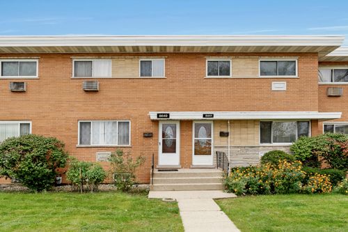 8649 Gregory Ln, Des Plaines, IL, 60016-1803 | Card Image