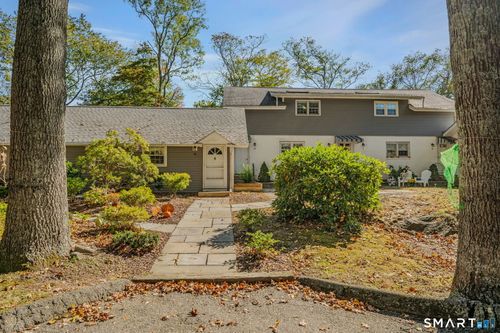 10-15 Sunset Ter, Essex, CT, 06426-1041 | Card Image