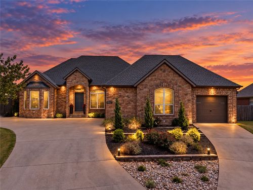 5807 S 66th St, Cave Springs, AR, 72718-8449 | Card Image