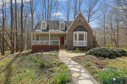 2900 Pleasantwood Rd, Powhatan, VA, 23139-5124 | Card Image