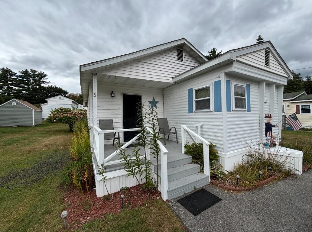 Hazel St, Hollis, NH 03049