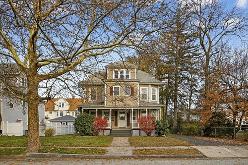 95 Washington St, Chicopee, MA, 01020-2580 | Card Image