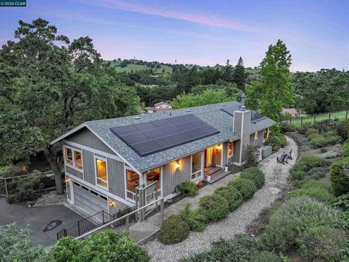 975 Calle Verde, Martinez, CA, 94553-5909 | Card Image