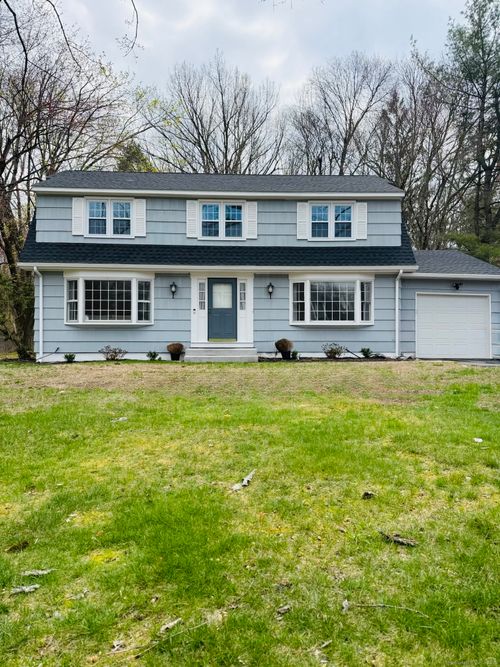 737 Burnham St, East Hartford, CT, 06108-1307 | Card Image