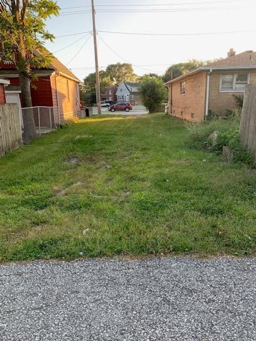 3905 Guthrie St, East Chicago, IN, 46312 | Card Image