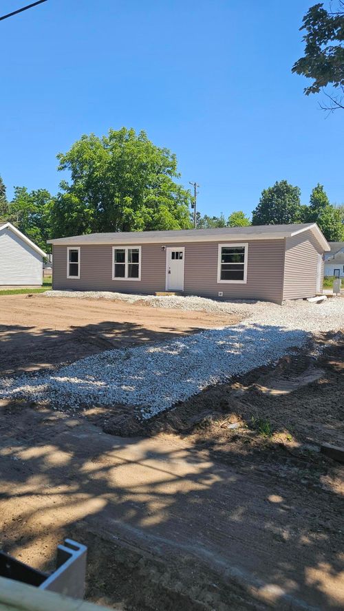 7932 Meade St, Montague, MI, 49437 | Card Image
