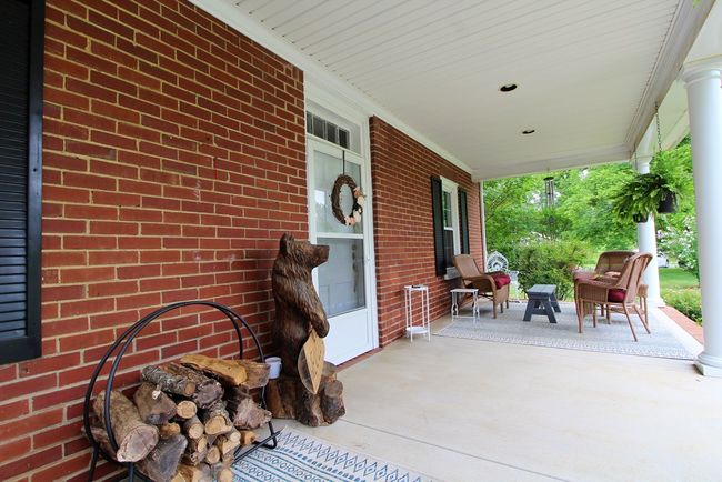 1538 Redfields Rd, House other with 4 bedrooms, 3 bathrooms and null parking in Appomattox VA | Image 5