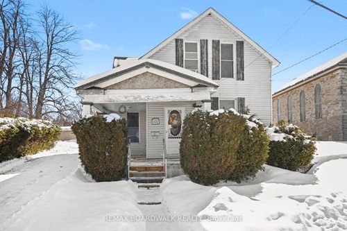 101 Church Street, Mississippi Mills, ON, K0A1A0 | Card Image