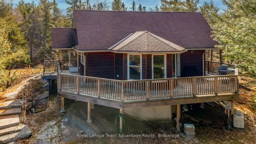 72 Richwood Dr, West Parry Sound District, ON, P0G1G0 | Card Image