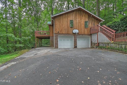 2933 Cherokee Rd, Johnson City, TN, 37604-3329 | Card Image